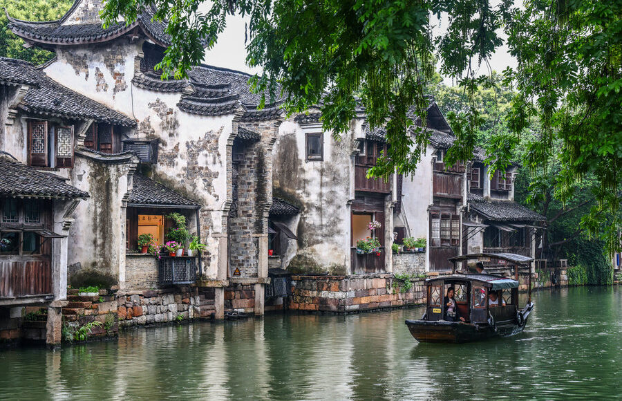 Waterside buildings and a canal in Wuzhen’s Xizha Scenic Area